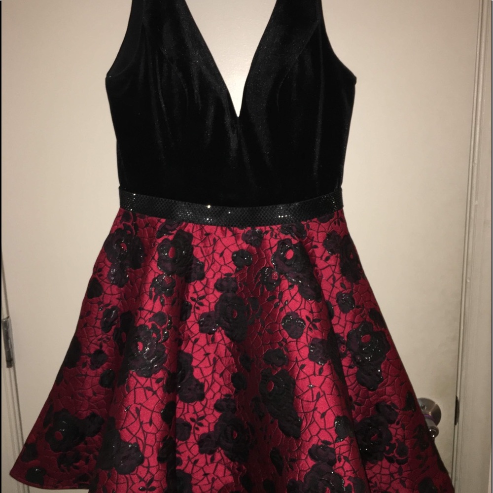 Ellie Wilde by Mon Cheri Homecoming Dress